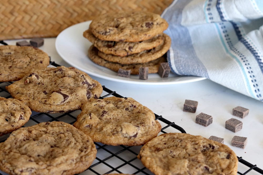 Simple Vegan Chocolate Chunk Cookies - Ryce's Pieces